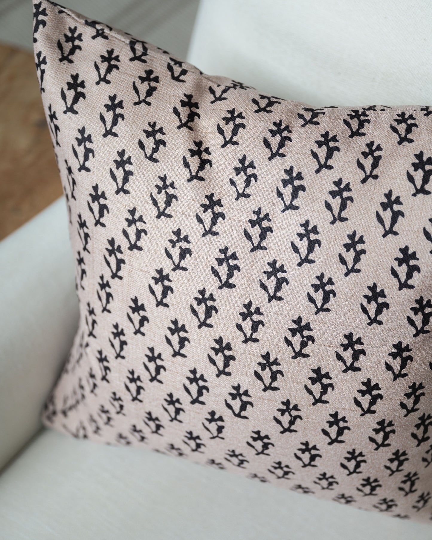 Dahlia Pillow Cover