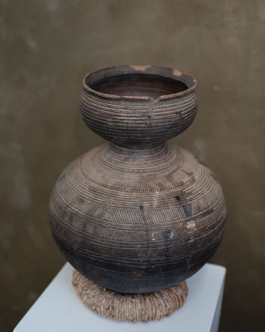 Jakari Vase