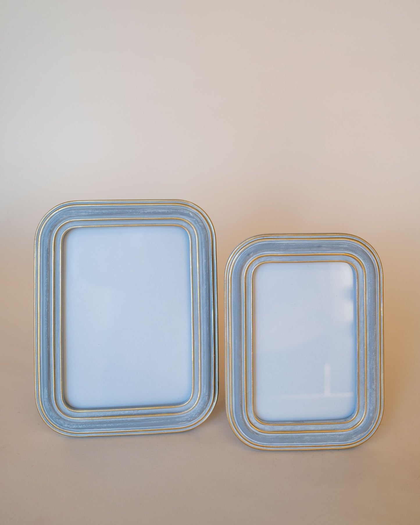 Ribbed Frame Set