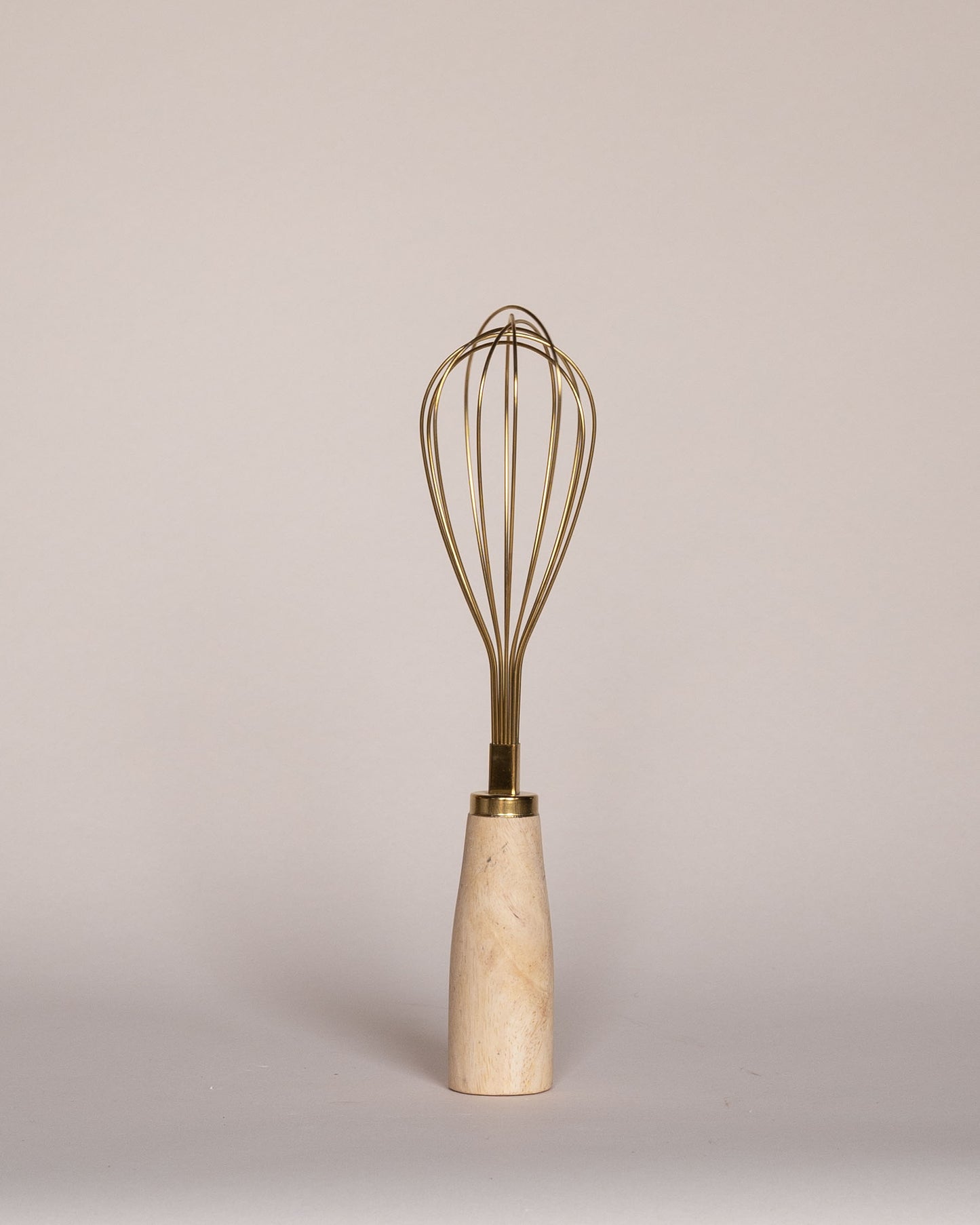Goldie Whisk
