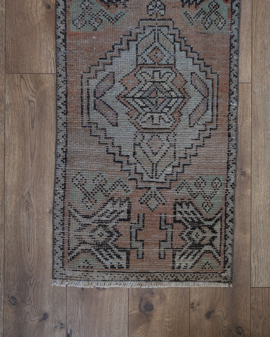 Elora Rug