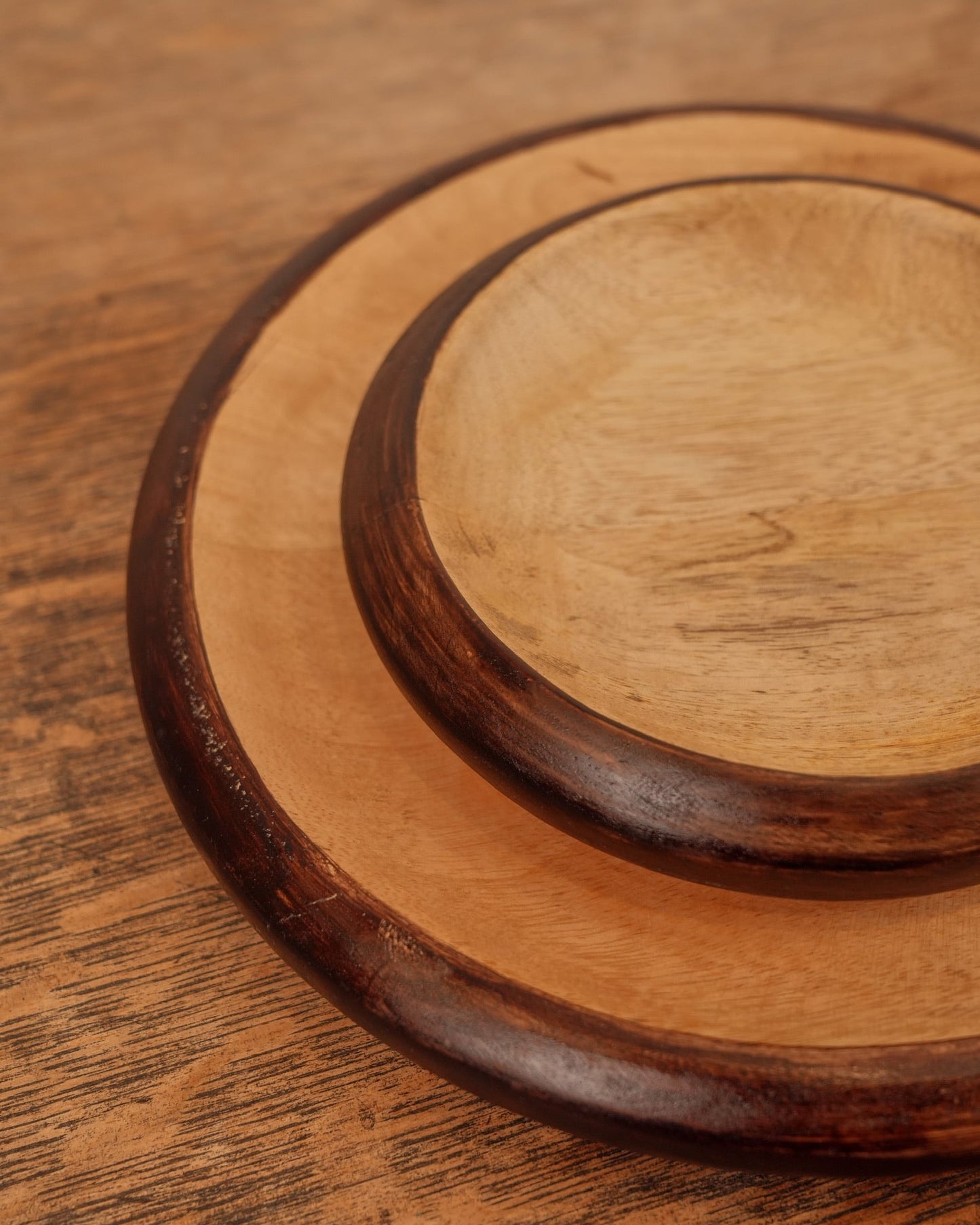 Mano Wood Dish Set