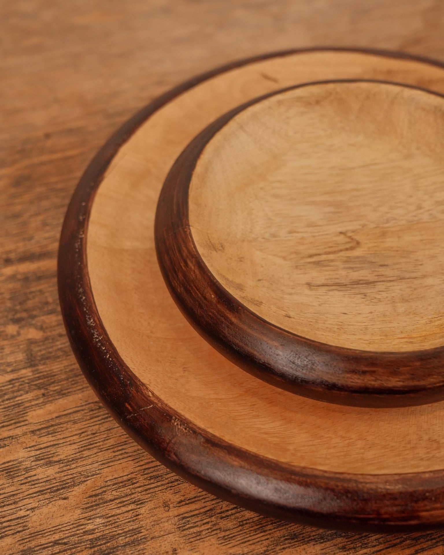 Mano Wood Dish Set