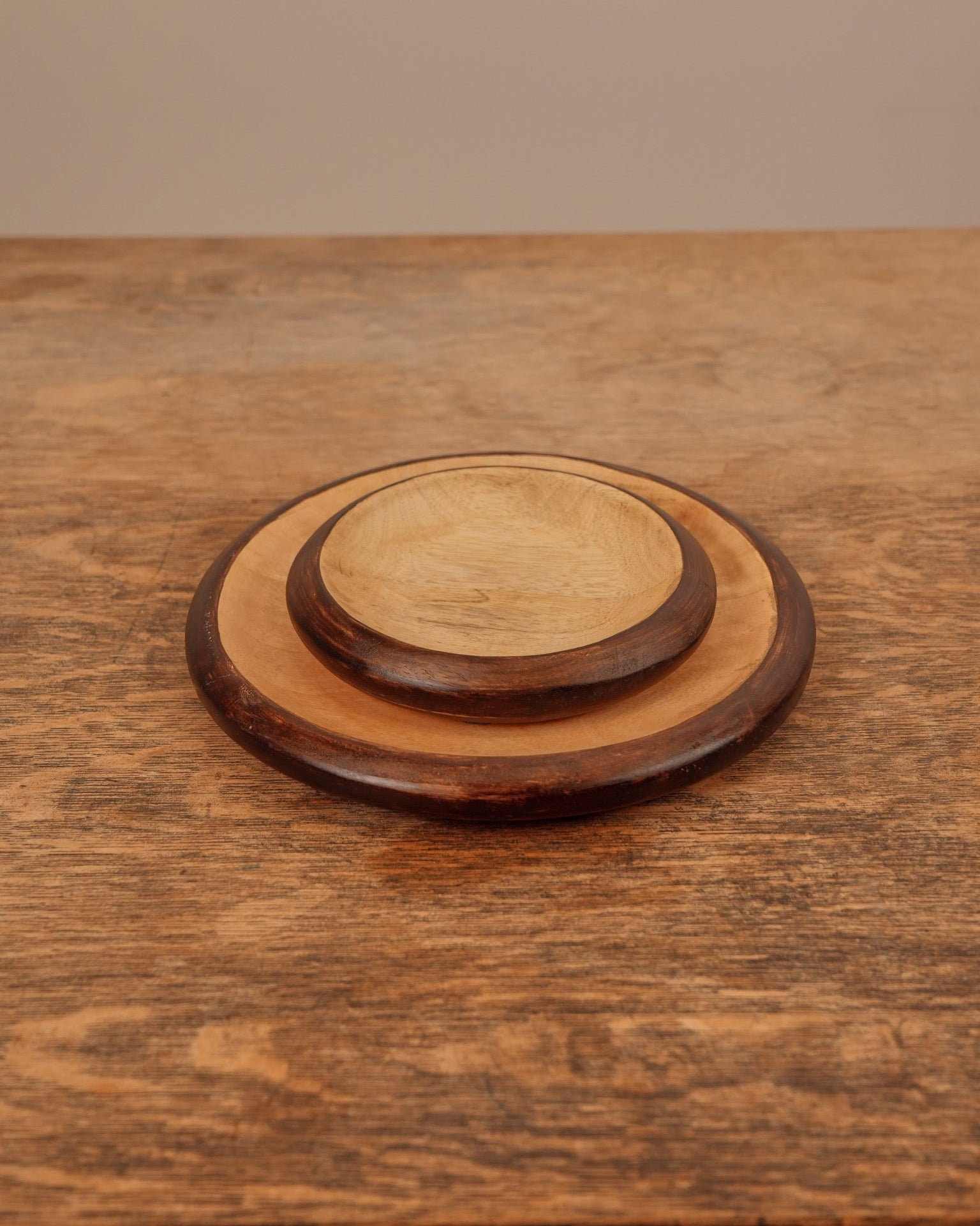 Mano Wood Dish Set