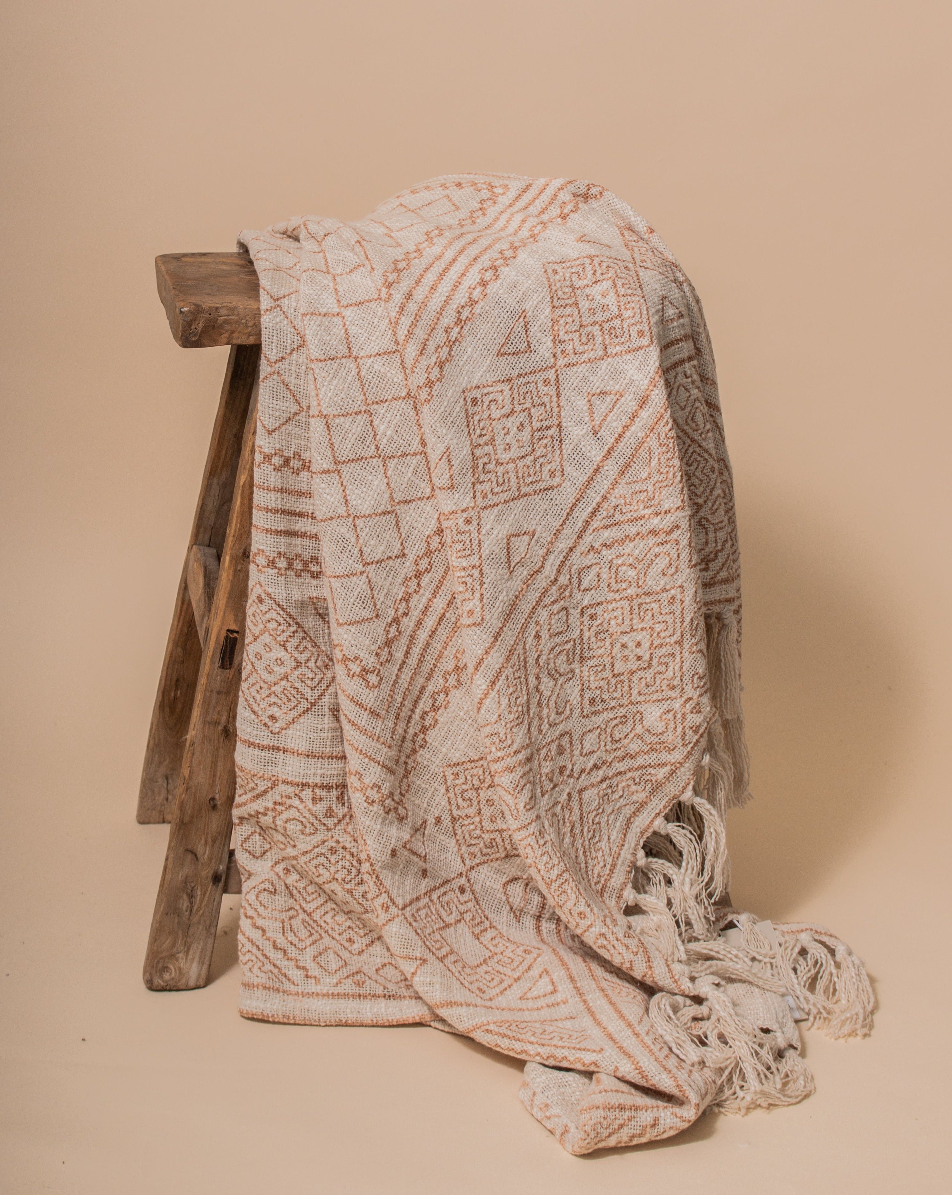 Clay Throw Rug Clay Patterned Throw | Shoppe at The Avenue